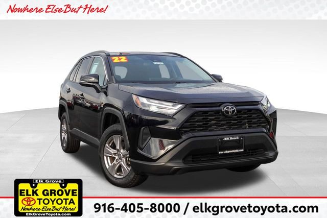Used 2022 Toyota RAV4 XLE video 1
