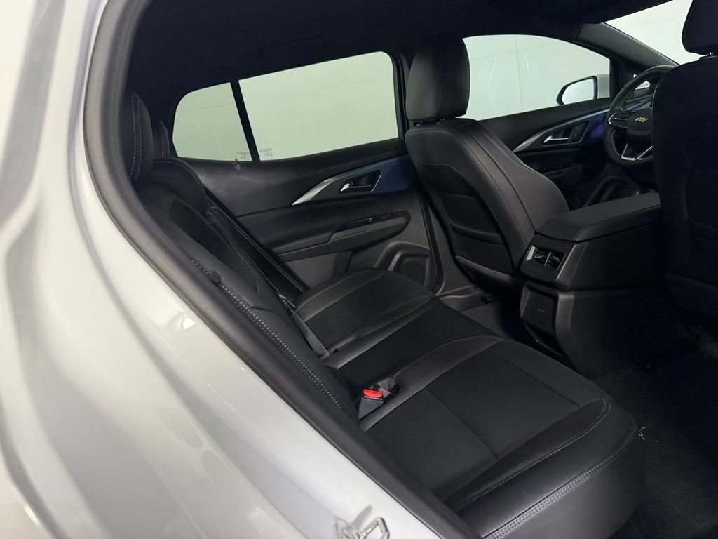 Used 2024 Chevrolet Equinox EV LT FWD image 33