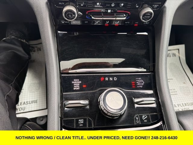 Used 2022 Jeep Grand Cherokee L Overland w/ Luxury Tech Group IV AWD/4WD image 33