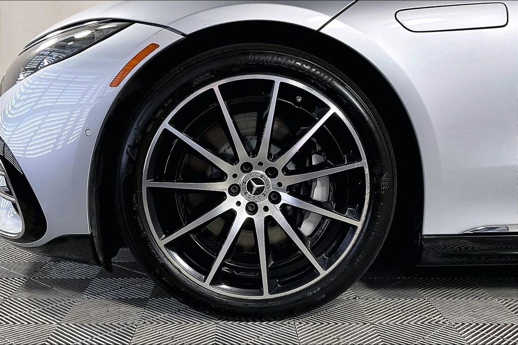 Used 2022 Mercedes-Benz EQS 580 4MATIC Sedan image 8