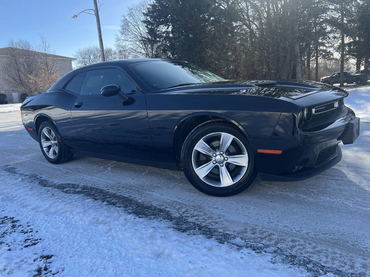 Used 2018 Dodge Challenger SXT image 10