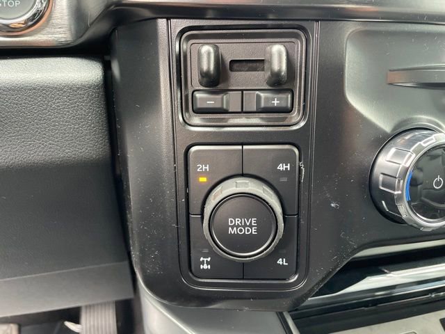 New 2026 Ford F350 Lariat w/ Black Appearance Package image 16