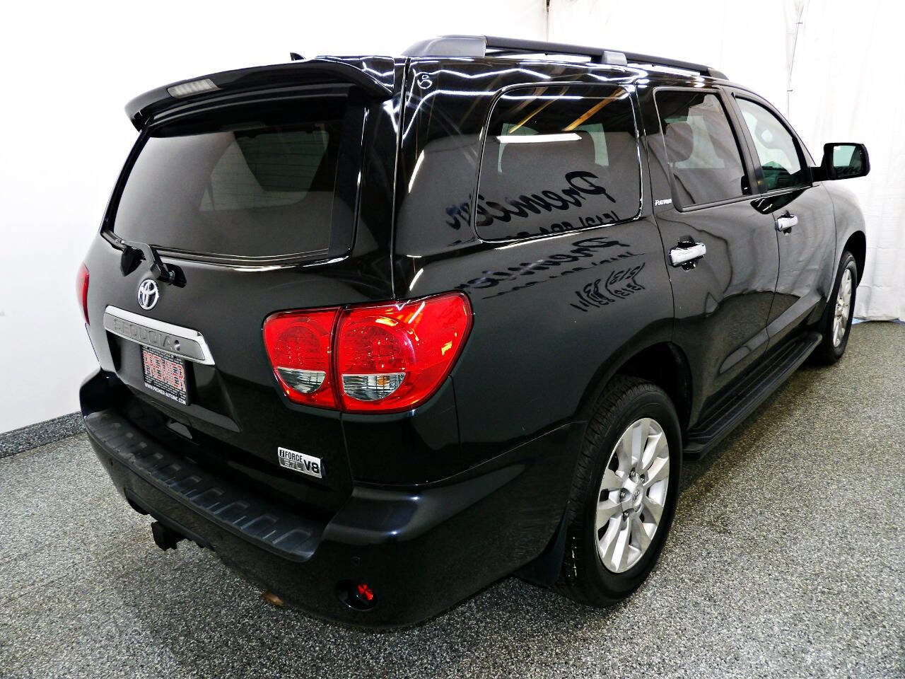 Used 2012 Toyota Sequoia Platinum AWD/4WD image 6