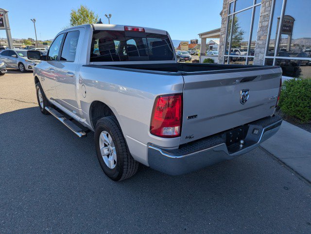 Used 2019 RAM 1500 Classic SLT w/ Luxury Group AWD/4WD image 3