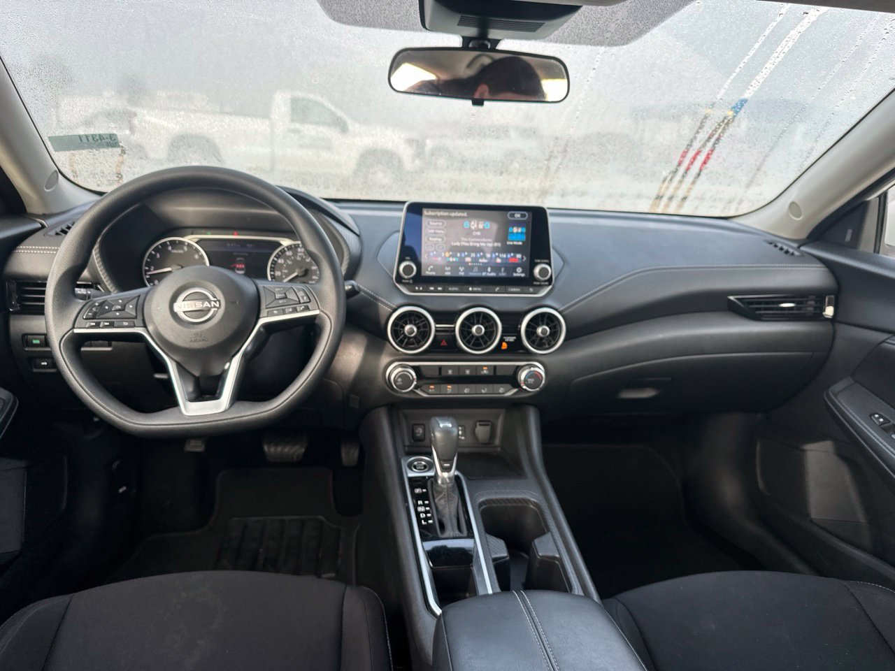 Used 2025 Nissan Sentra SV FWD image 9
