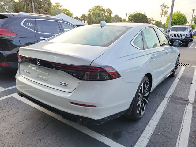 Used 2023 Honda Accord Touring image 5