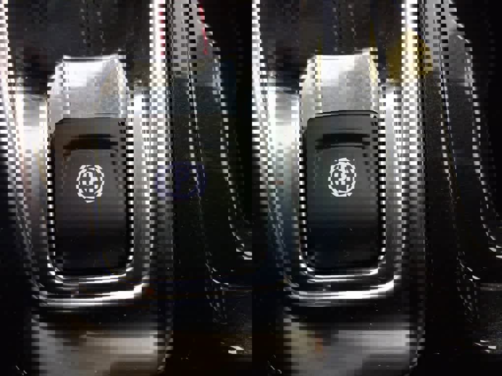 Used 2023 Chevrolet TrailBlazer RS w/ Sun and Liftgate Package image 50