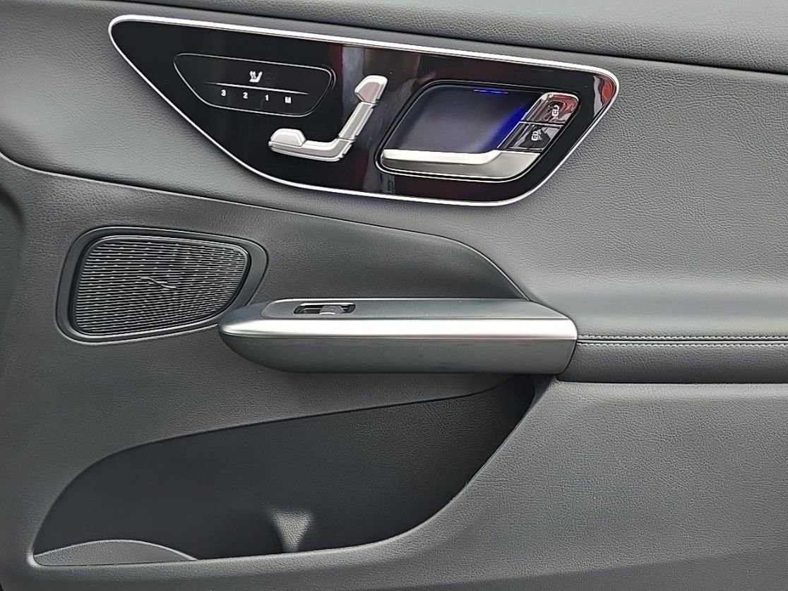 New 2026 Mercedes-Benz GLC 300 4MATIC image 34