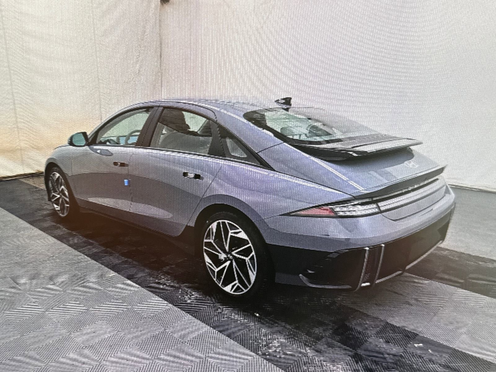 Used 2025 Hyundai Ioniq 6 SEL image 3