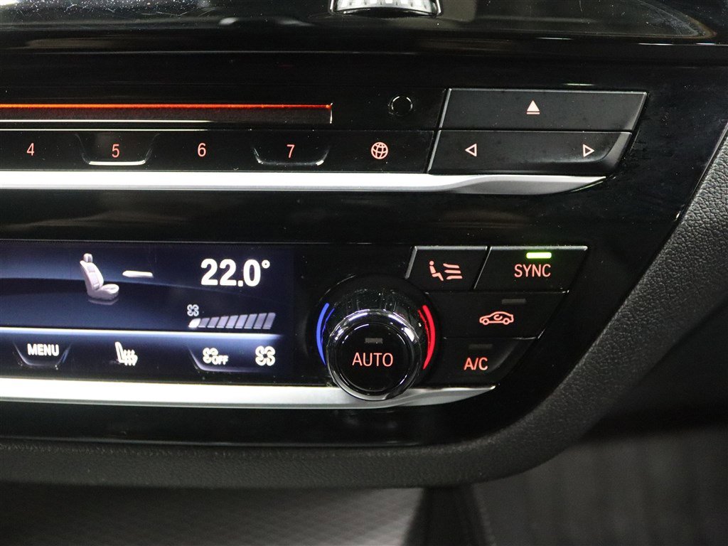 Used 2018 BMW 530i xDrive image 32