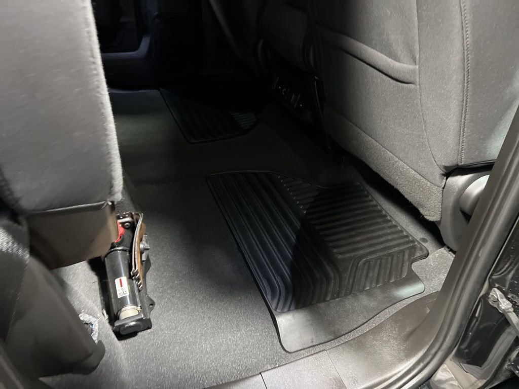 Used 2021 GMC Sierra 1500 Elevation image 13