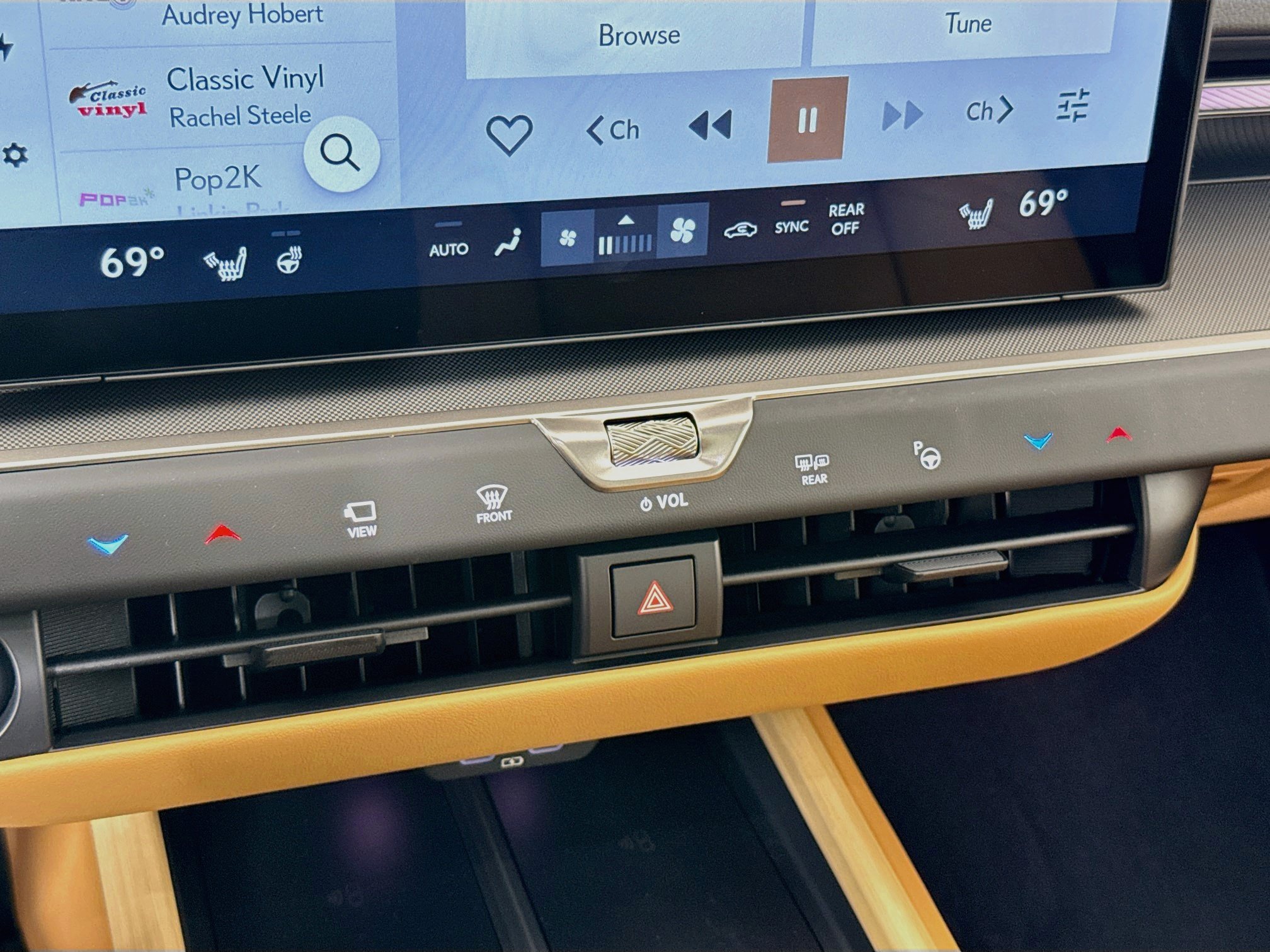 New 2026 Lexus ES 350e FWD image 17