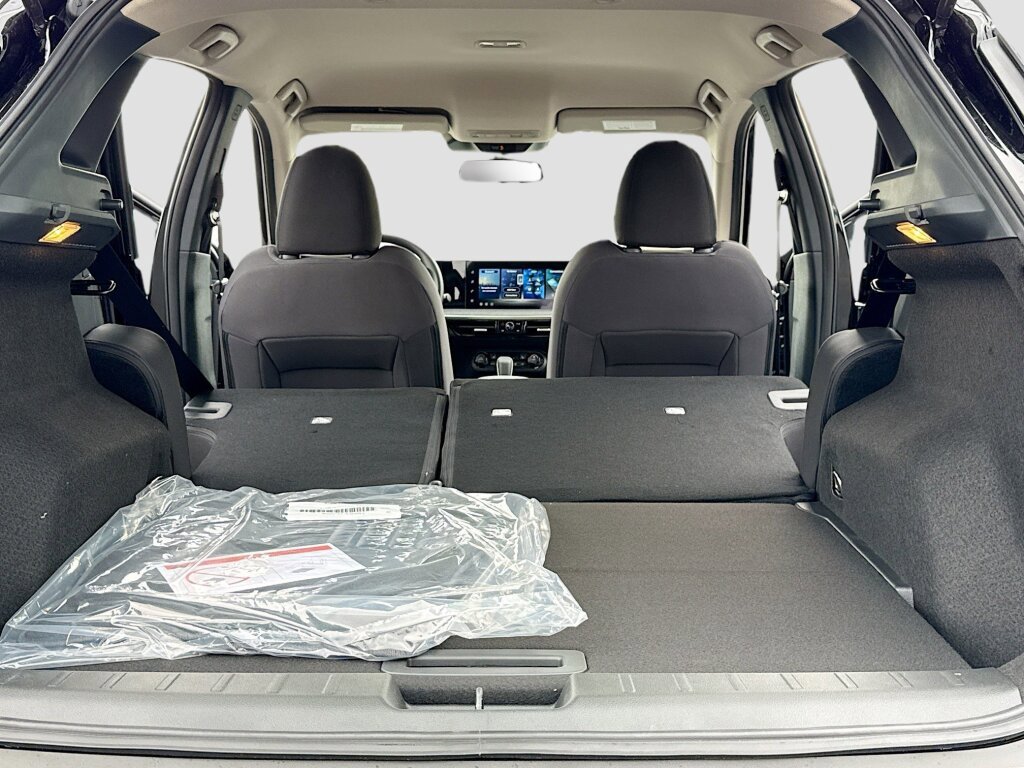 New 2026 Nissan Kicks SV image 7