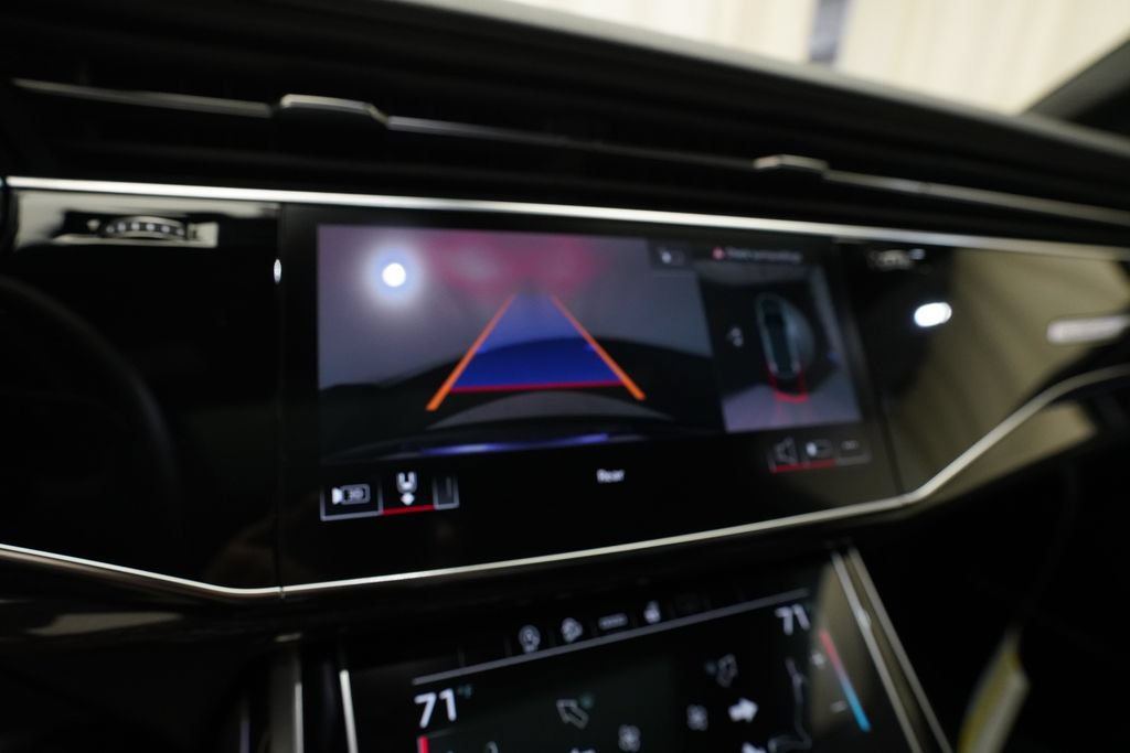 New 2026 Audi Q7 3.0T Premium Plus AWD/4WD image 21