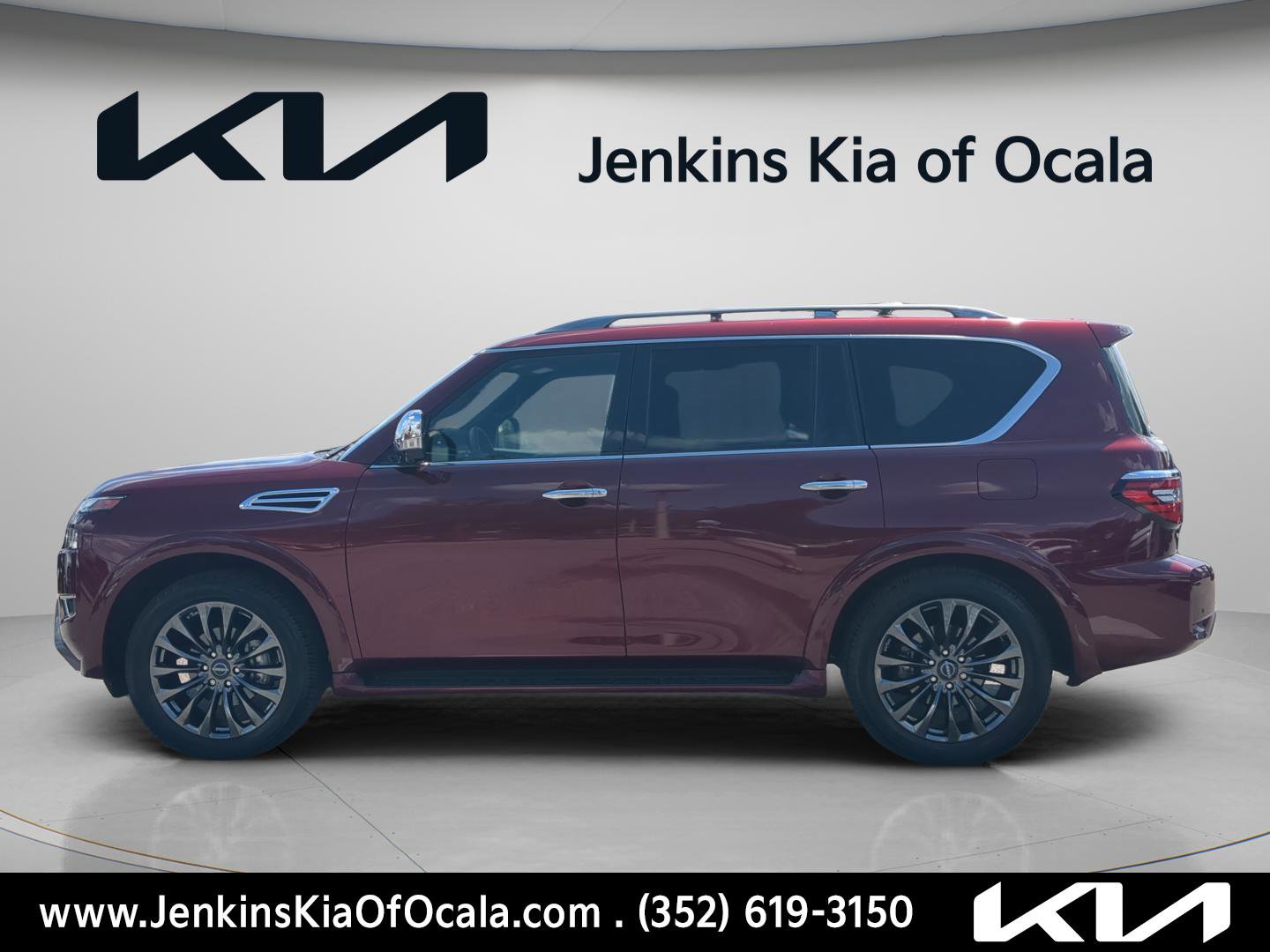 Used 2023 Nissan Armada Platinum w/ Captain's Chairs Package AWD/4WD image 7