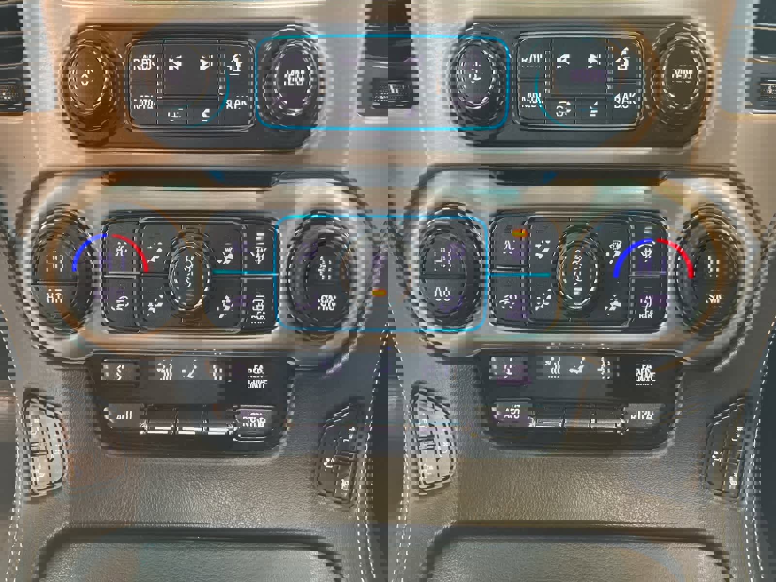 Used 2020 GMC Yukon Denali w/ Denali Ultimate Package image 21