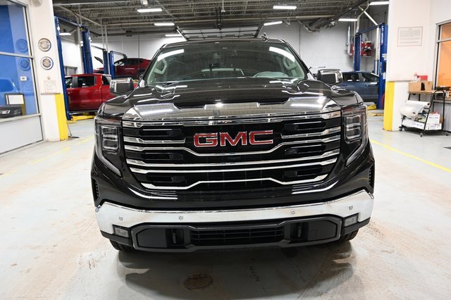New 2026 GMC Sierra 1500 SLT w/ SLT Premium Plus Package image 2