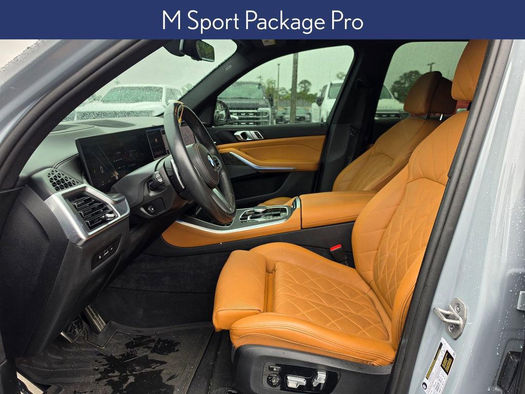 Used 2024 BMW X5 sDrive40i w/ M Sport Package image 7
