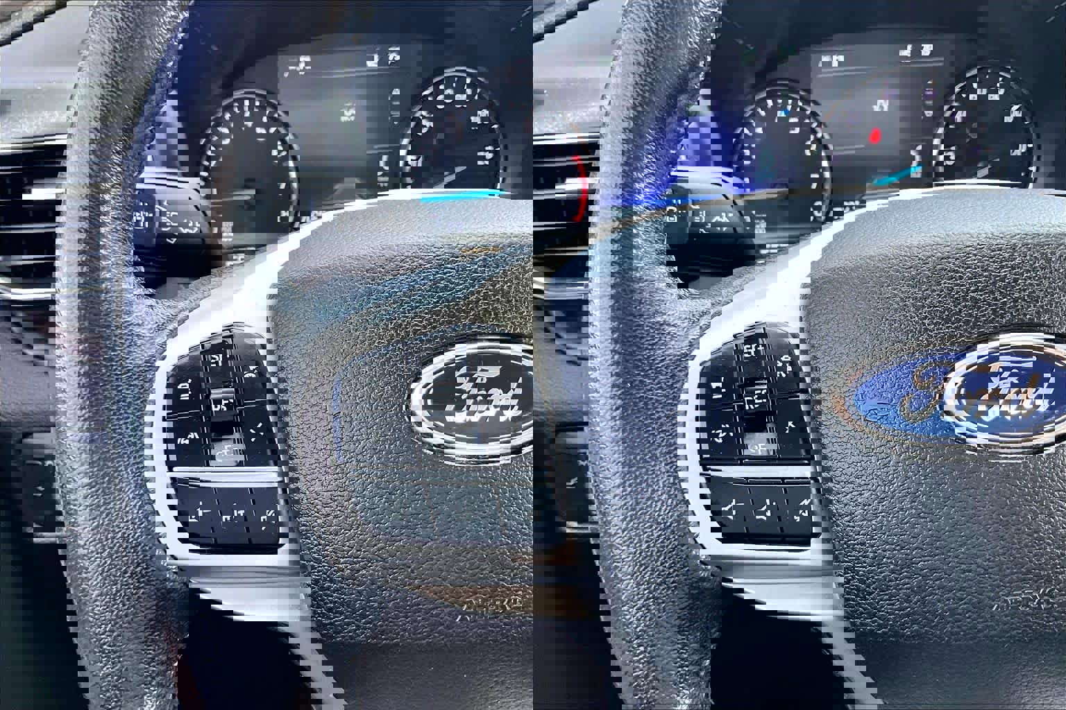 Used 2021 Ford Explorer Limited image 21