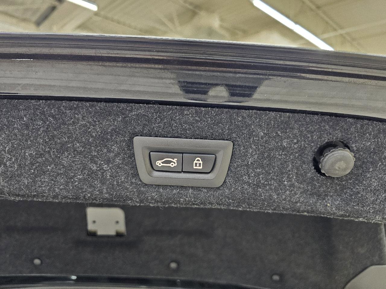 Used 2018 BMW 530e image 15