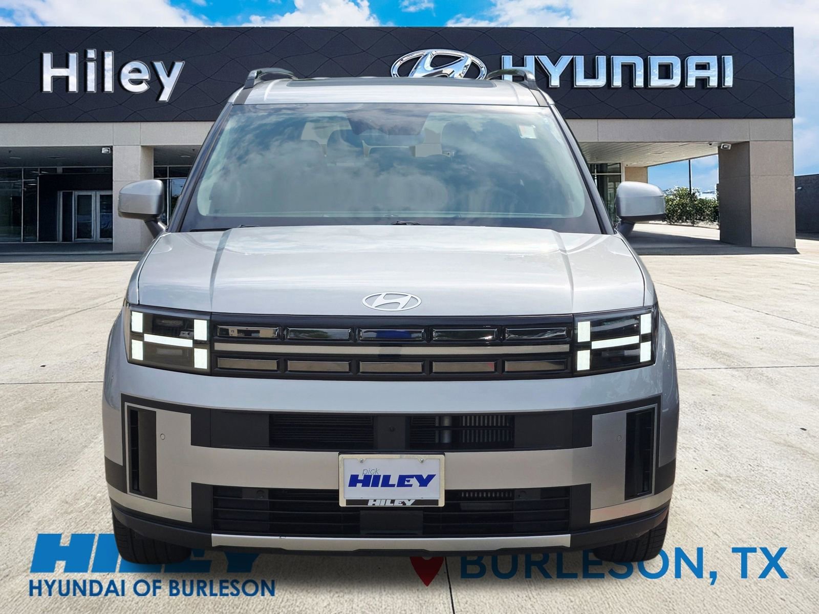 Used 2024 Hyundai Santa Fe Limited FWD image 7