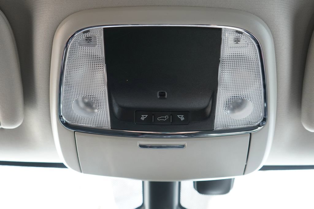 Used 2018 Dodge Durango SXT w/ Quick Order Package 2BB AWD/4WD image 28