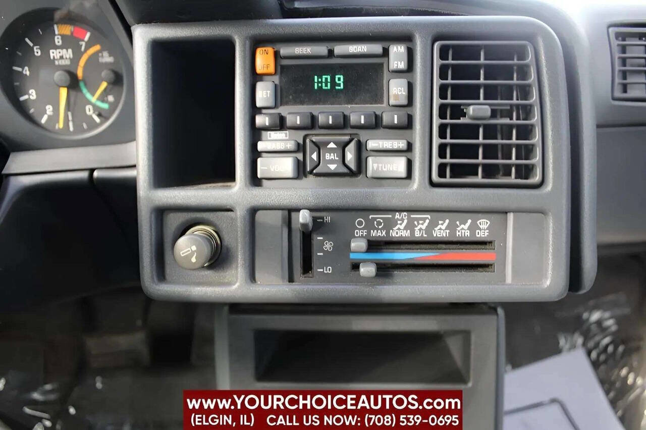 Used 1989 Pontiac Sunbird GT image 10