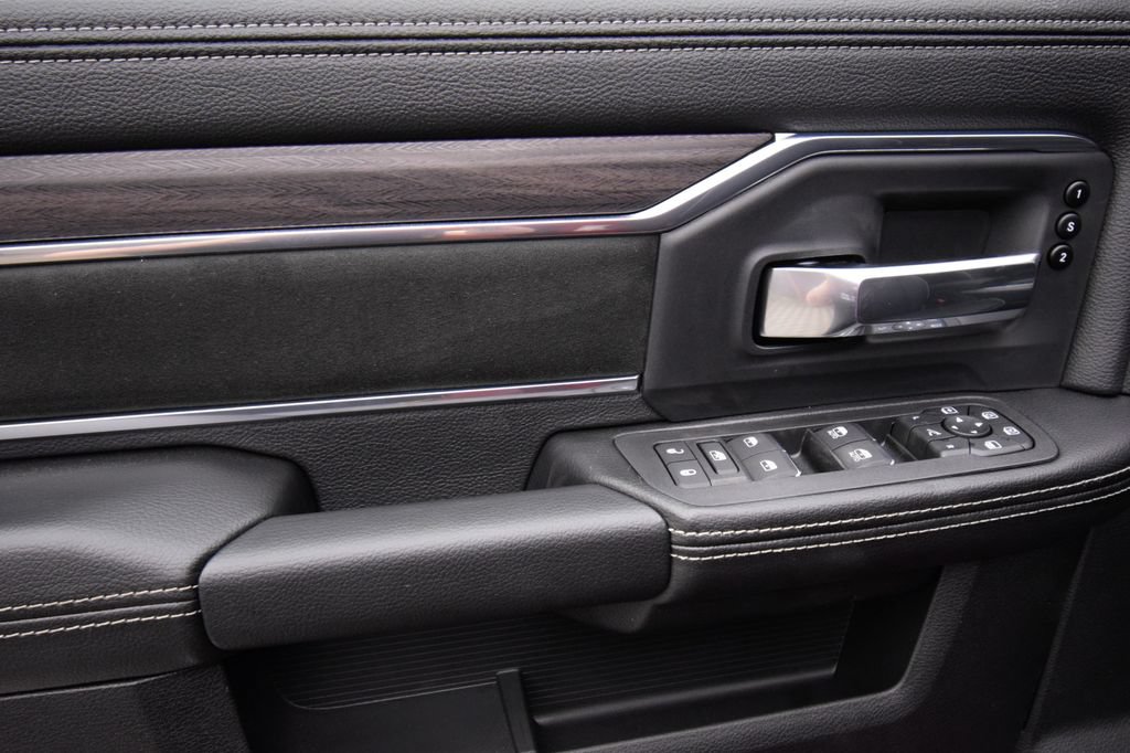 New 2026 RAM 2500 Laramie AWD/4WD image 33