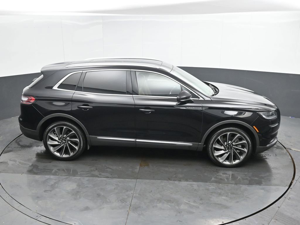 Used 2022 Lincoln Nautilus Reserve w/ Equipment Group 202A image 40