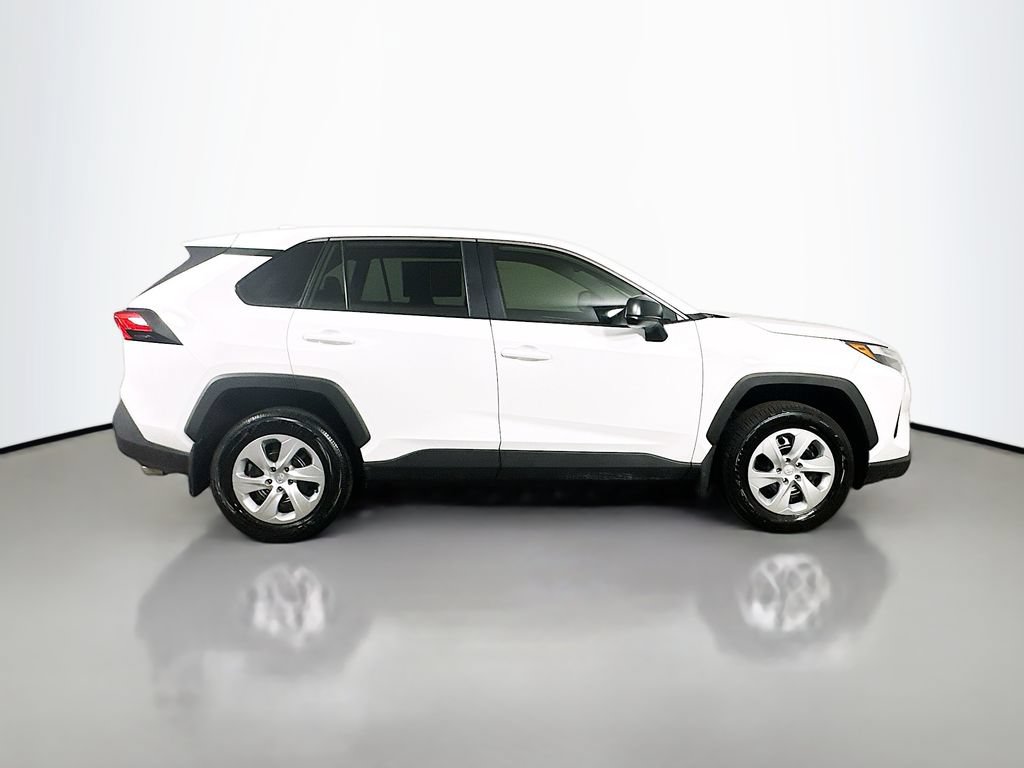 Used 2025 Toyota RAV4 LE AWD/4WD image 7