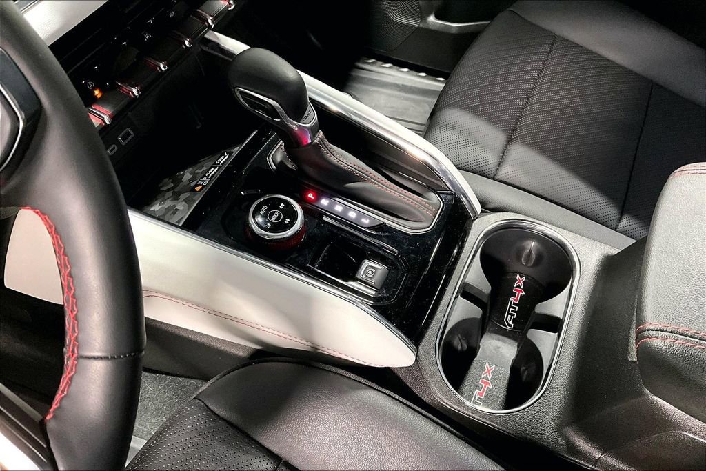 Used 2023 GMC Canyon AT4X image 17