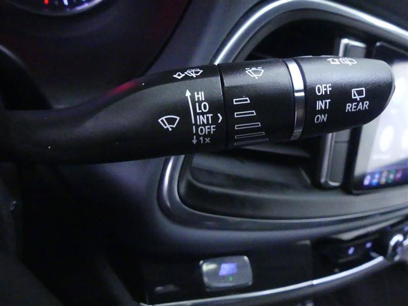 Used 2024 Buick Enclave Premium AWD/4WD image 22