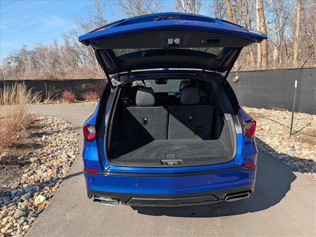 Used 2023 Acura MDX A-Spec image 23