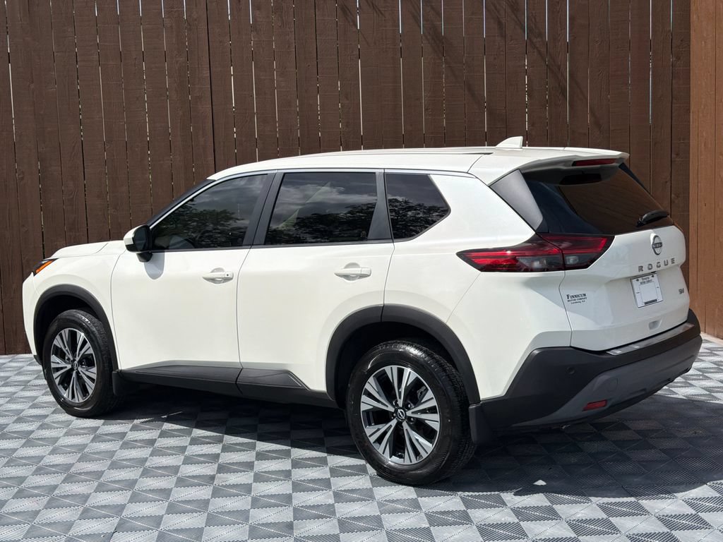 Used 2023 Nissan Rogue SV FWD image 14