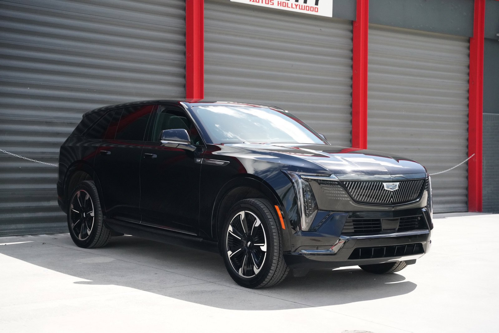 Used 2025 Cadillac Escalade IQ Sport 2 AWD/4WD image 3