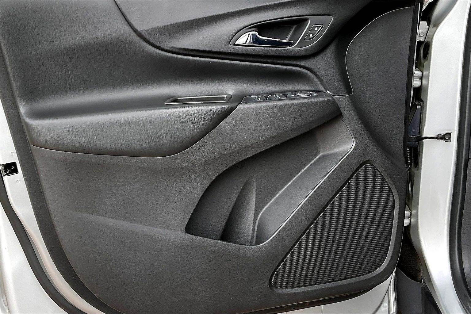 Used 2020 Chevrolet Equinox LT image 21