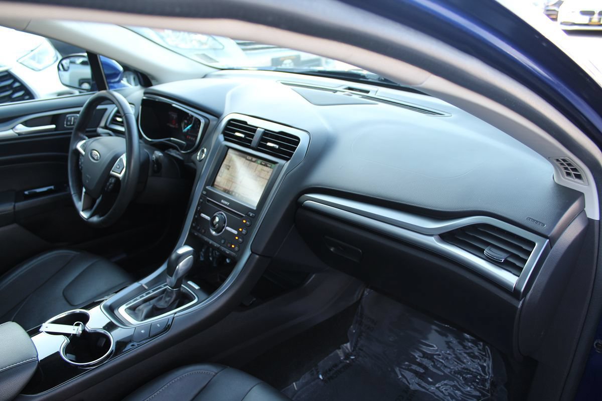 Used 2016 Ford Fusion Energi Titanium FWD image 24