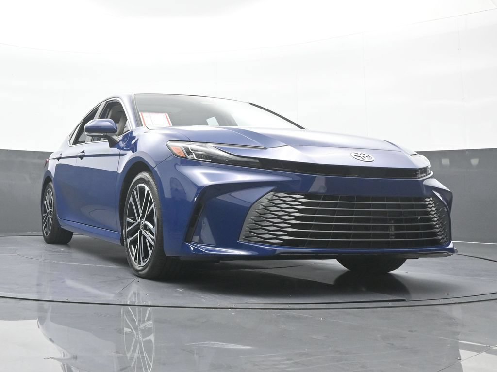 Used 2025 Toyota Camry XLE FWD image 62