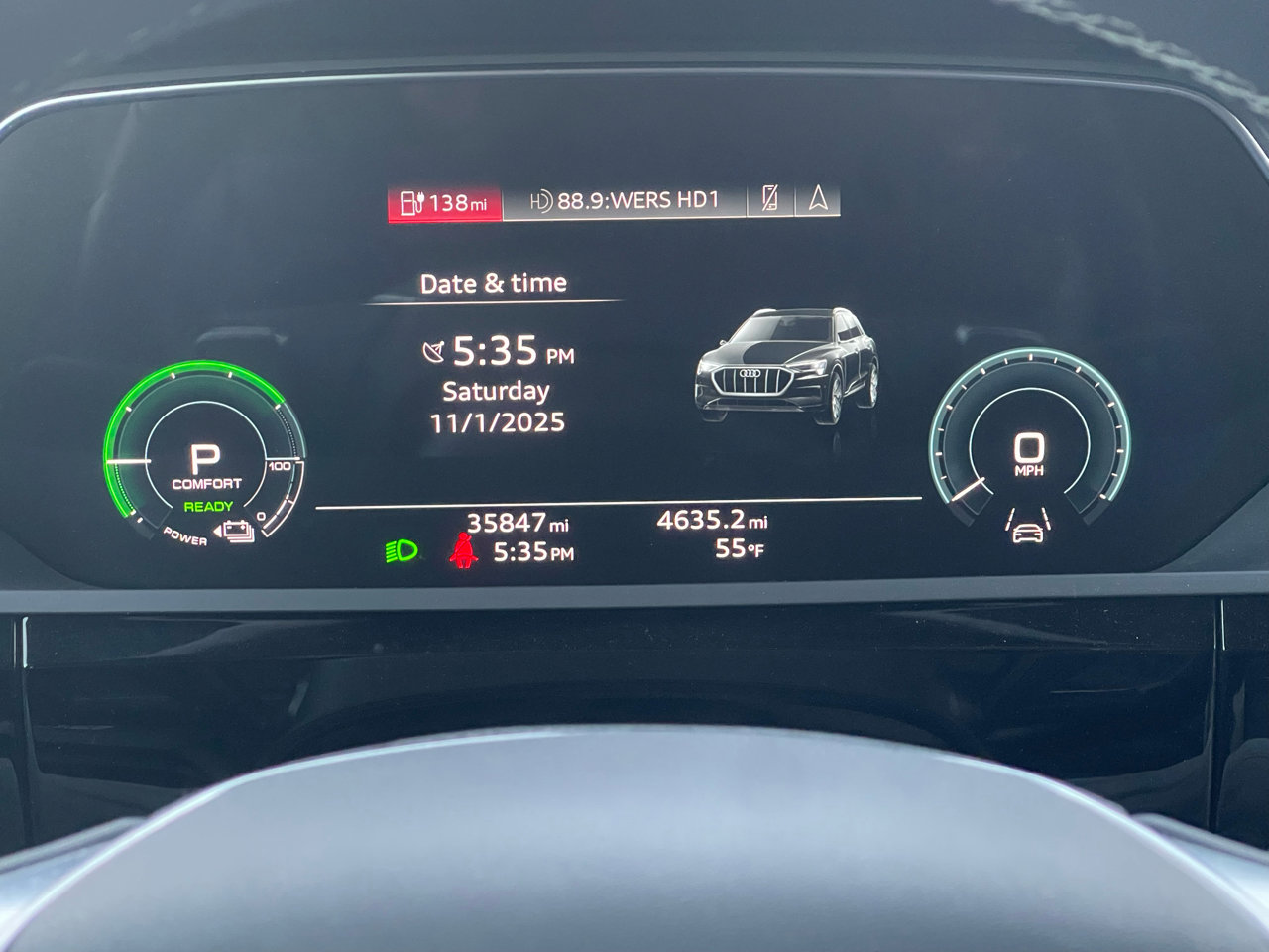 Used 2023 Audi e-tron Premium w/ Convenience Plus Package image 35