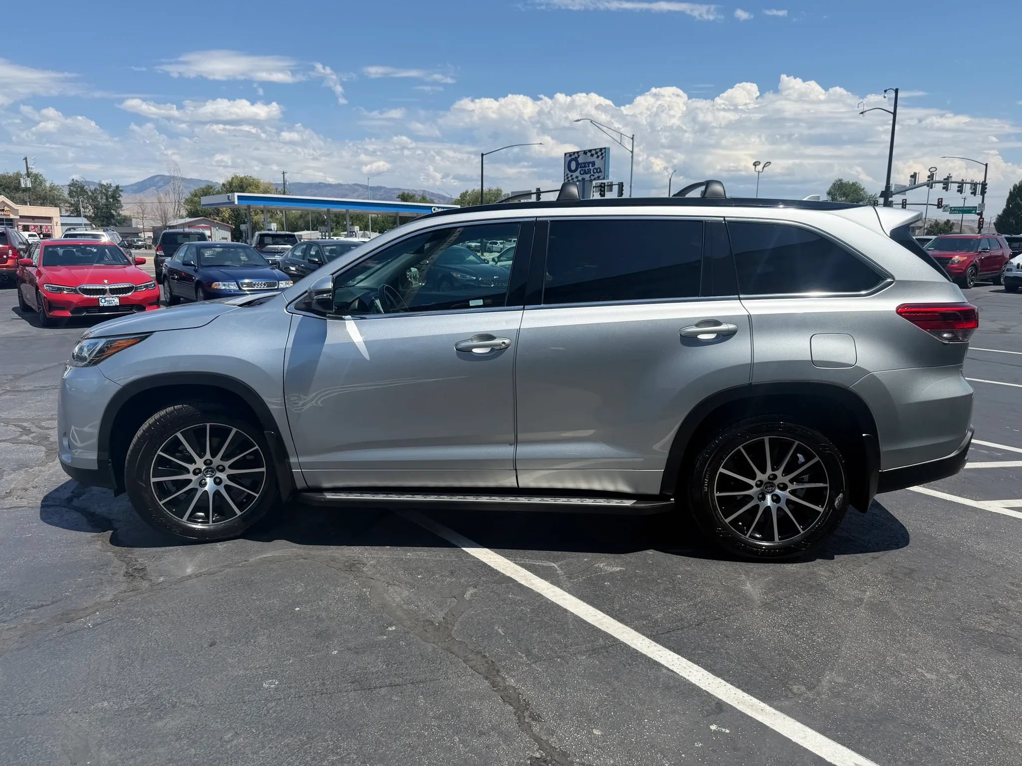 Used 2017 Toyota Highlander SE AWD/4WD image 6