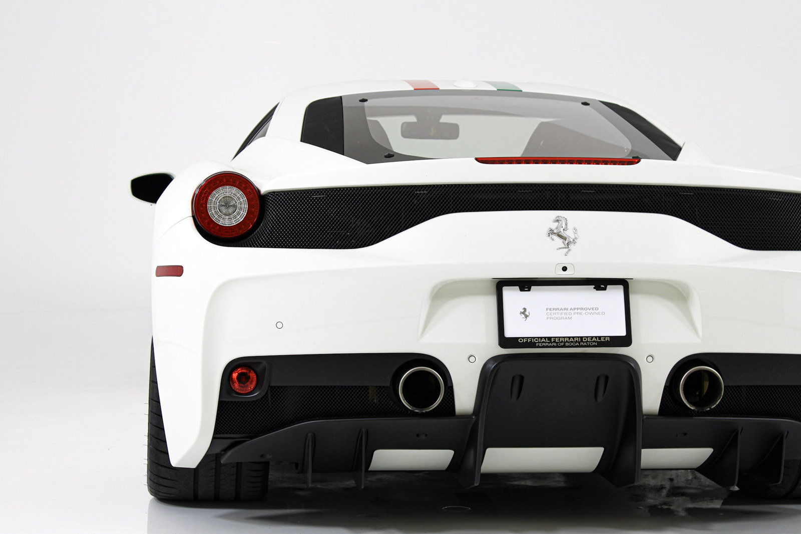 Used 2015 Ferrari 458 Speciale Coupe RWD image 23