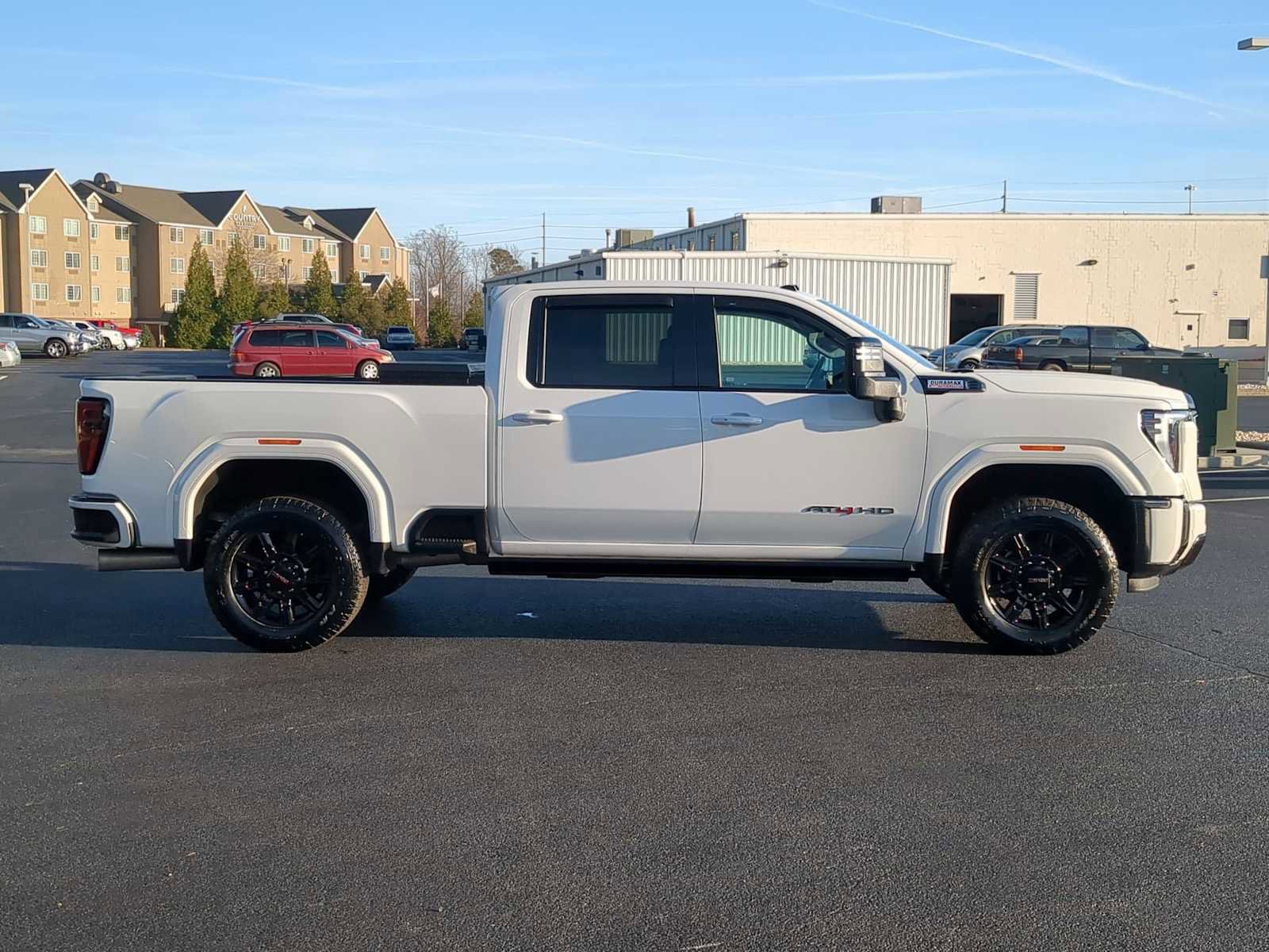 Used 2024 GMC Sierra 2500 AT4 w/ AT4 Premium Plus Package image 9