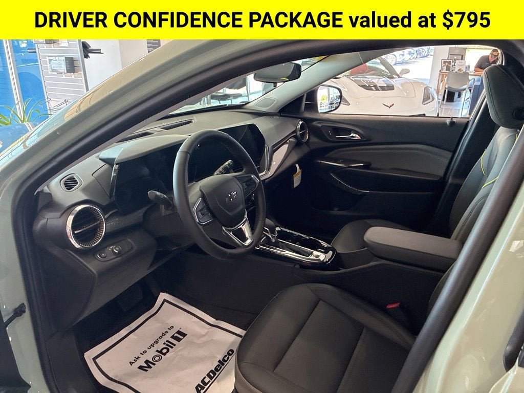 New 2026 Chevrolet Trax ACTIV w/ Driver Confidence Package FWD image 2