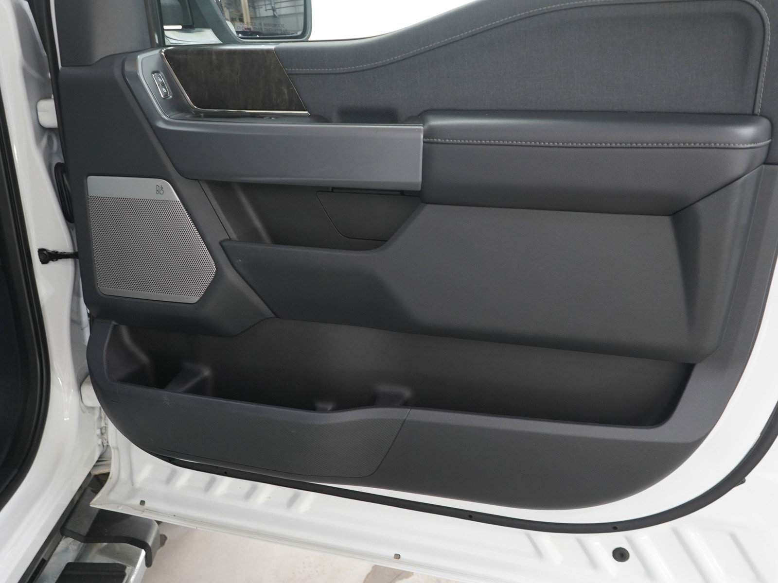 Used 2021 Ford F150 Lariat image 11