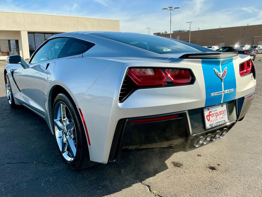 Used 2014 Chevrolet Corvette Base w/ 3LT Preferred Equipment Group image 17