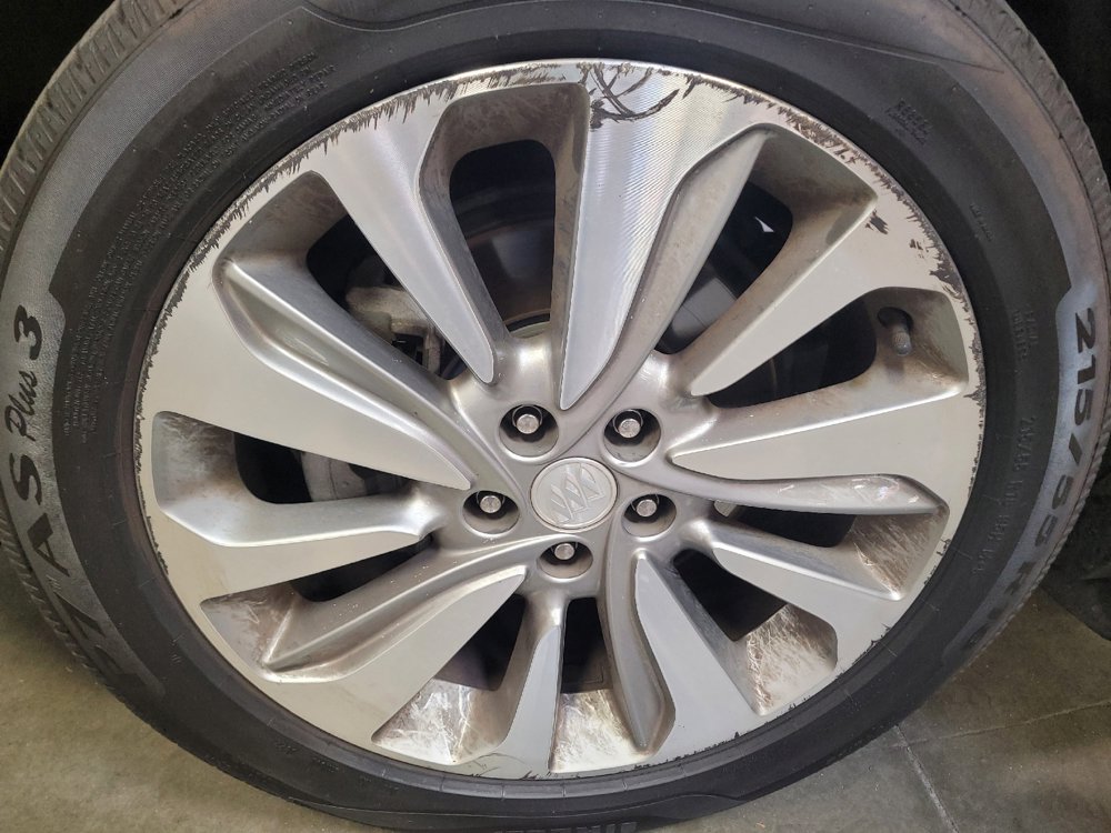 Used 2018 Buick Encore Preferred FWD image 31