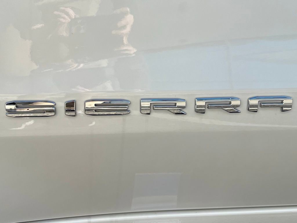 Used 2024 GMC Sierra 1500 SLT w/ SLT Convenience Package image 12