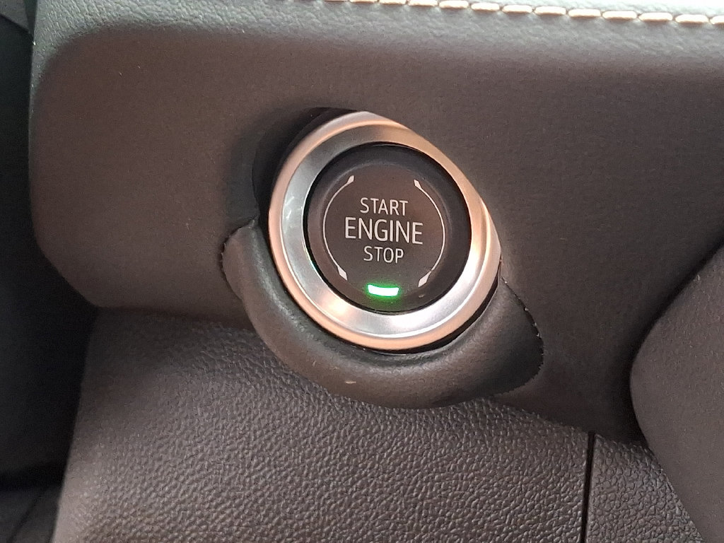 Certified 2025 Chevrolet Tahoe Premier AWD/4WD image 24