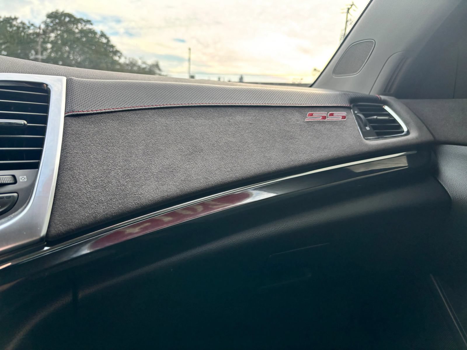 Used 2014 Chevrolet SS RWD image 31
