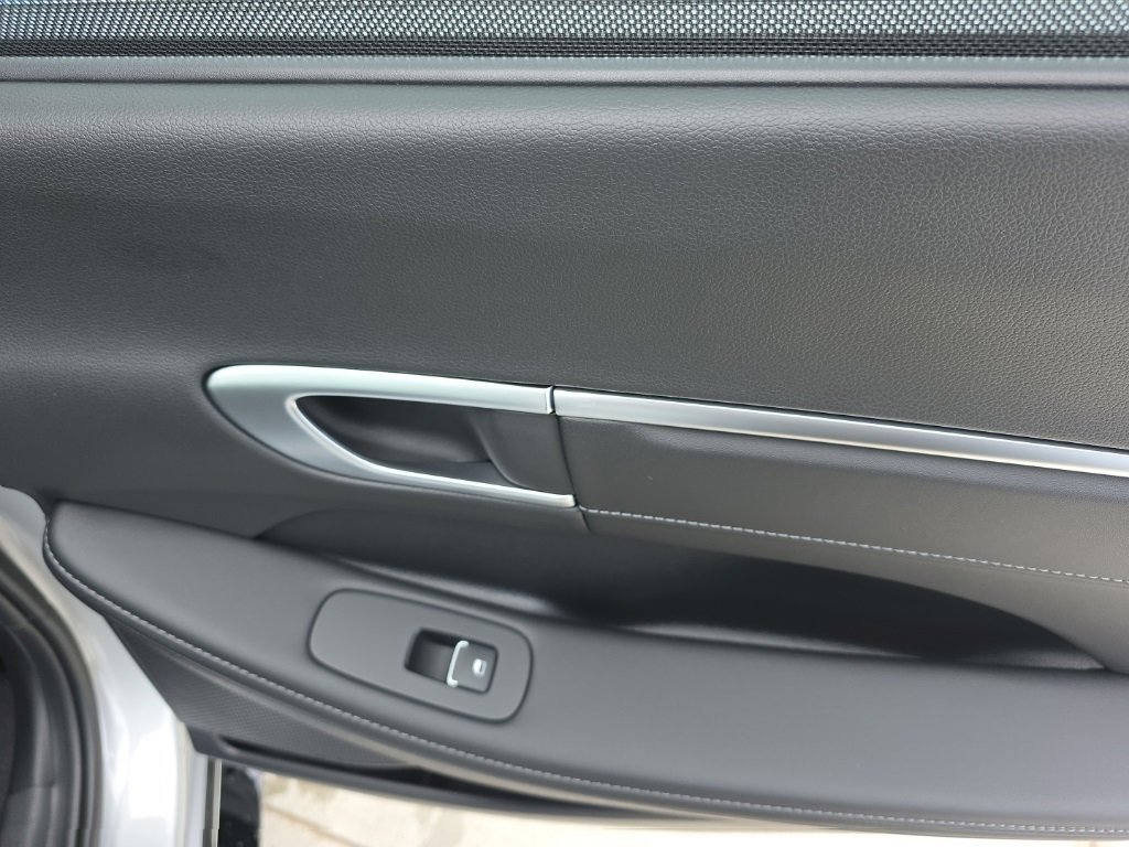 New 2025 Hyundai Sonata Limited image 16